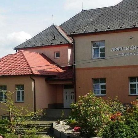 Apartmanovy Dum Obecna Skola Svetlik Экстерьер фото