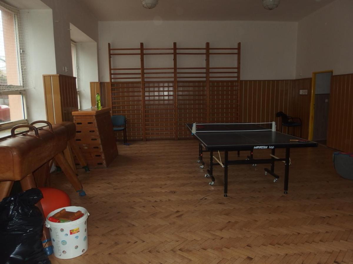 Apartmanovy Dum Obecna Skola Svetlik Экстерьер фото