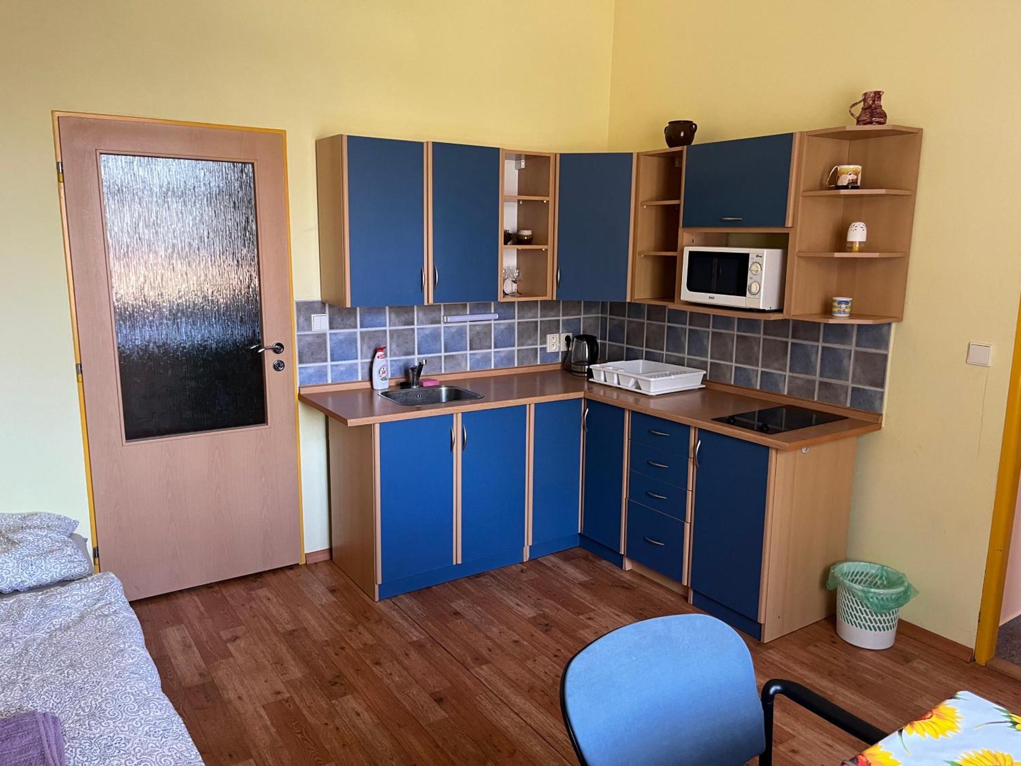 Apartmanovy Dum Obecna Skola Svetlik Экстерьер фото