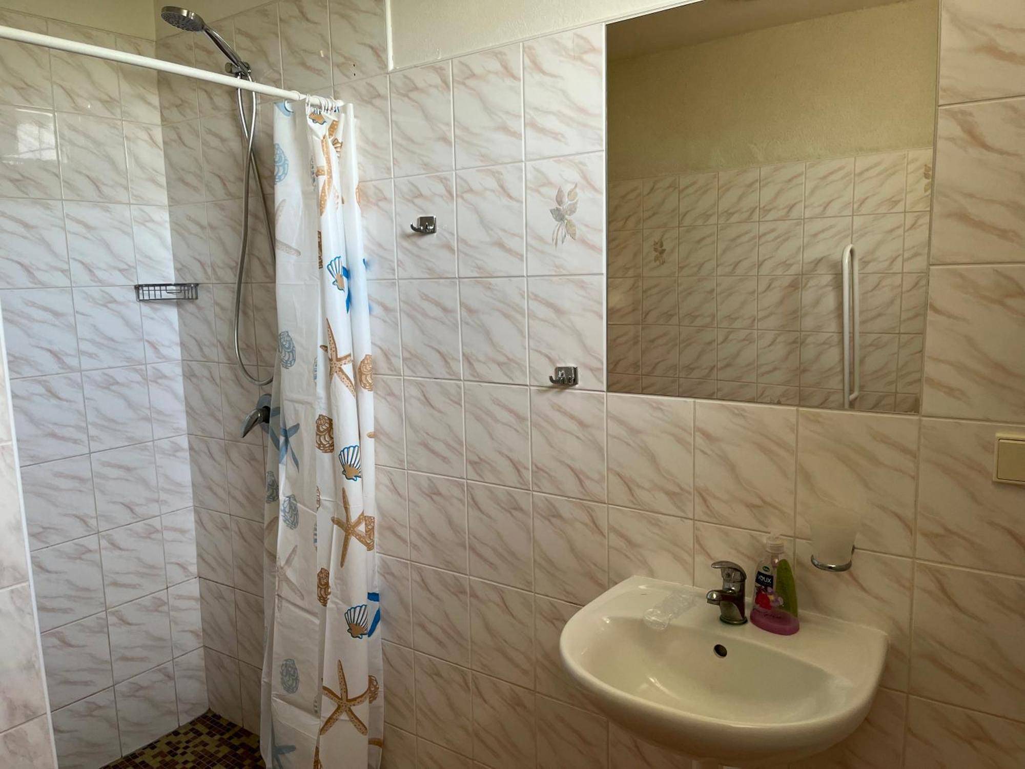 Apartmanovy Dum Obecna Skola Svetlik Экстерьер фото